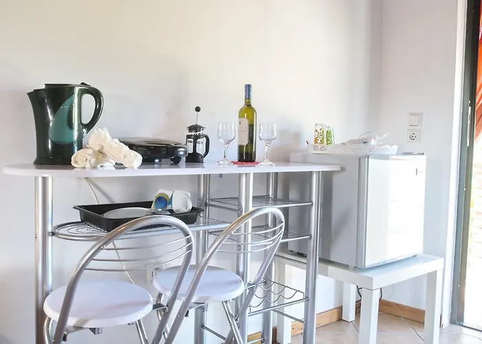 Nandia Studio & Apartment